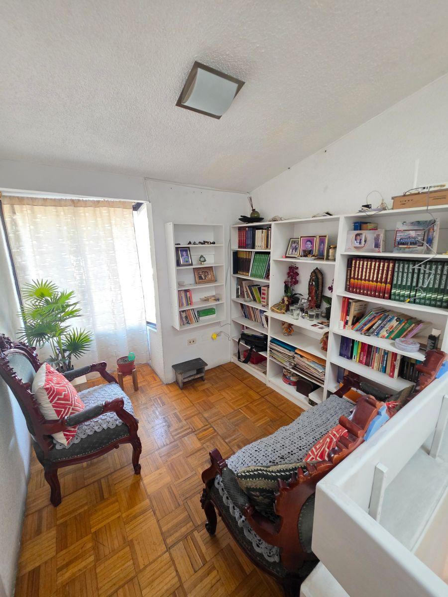 Casa de Venta Al Norte de Quito San Pedro Claver Parque Ingles — imagen 9