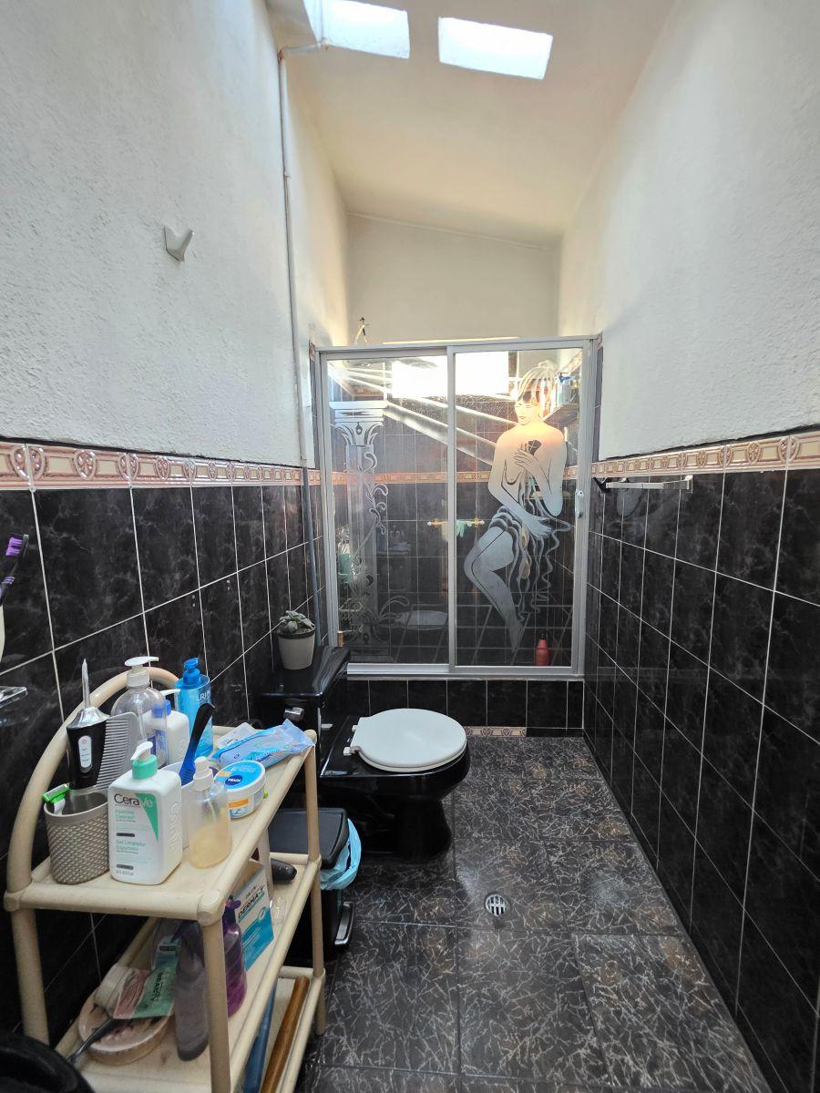 Casa de Venta Al Norte de Quito San Pedro Claver Parque Ingles — imagen 7