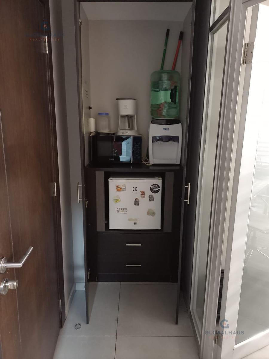 Venta Oficina en Puerto Santa Ana Edificio The Point, 4 Ambientes P. C. Guayas — imagen 2
