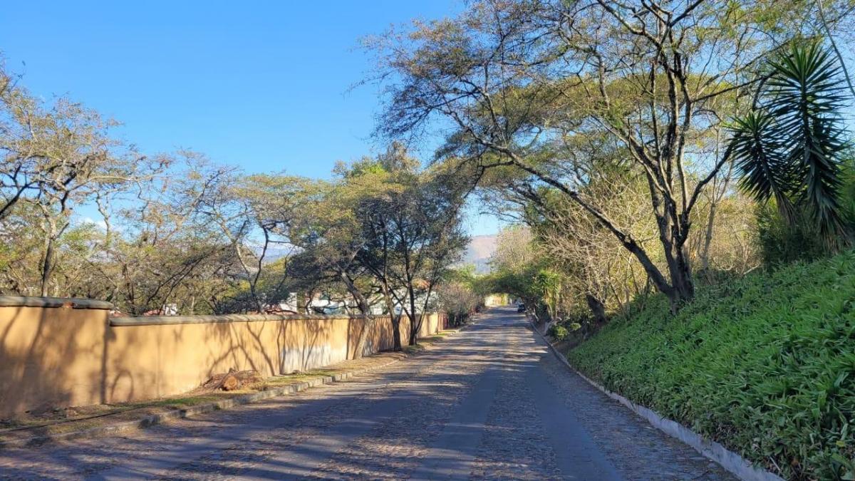 Venta Hermoso Terreno en La Viña del Río, 2.804 m² Apto Para 3 Casas Nuevas. Provincia de Pichincha — imagen 5