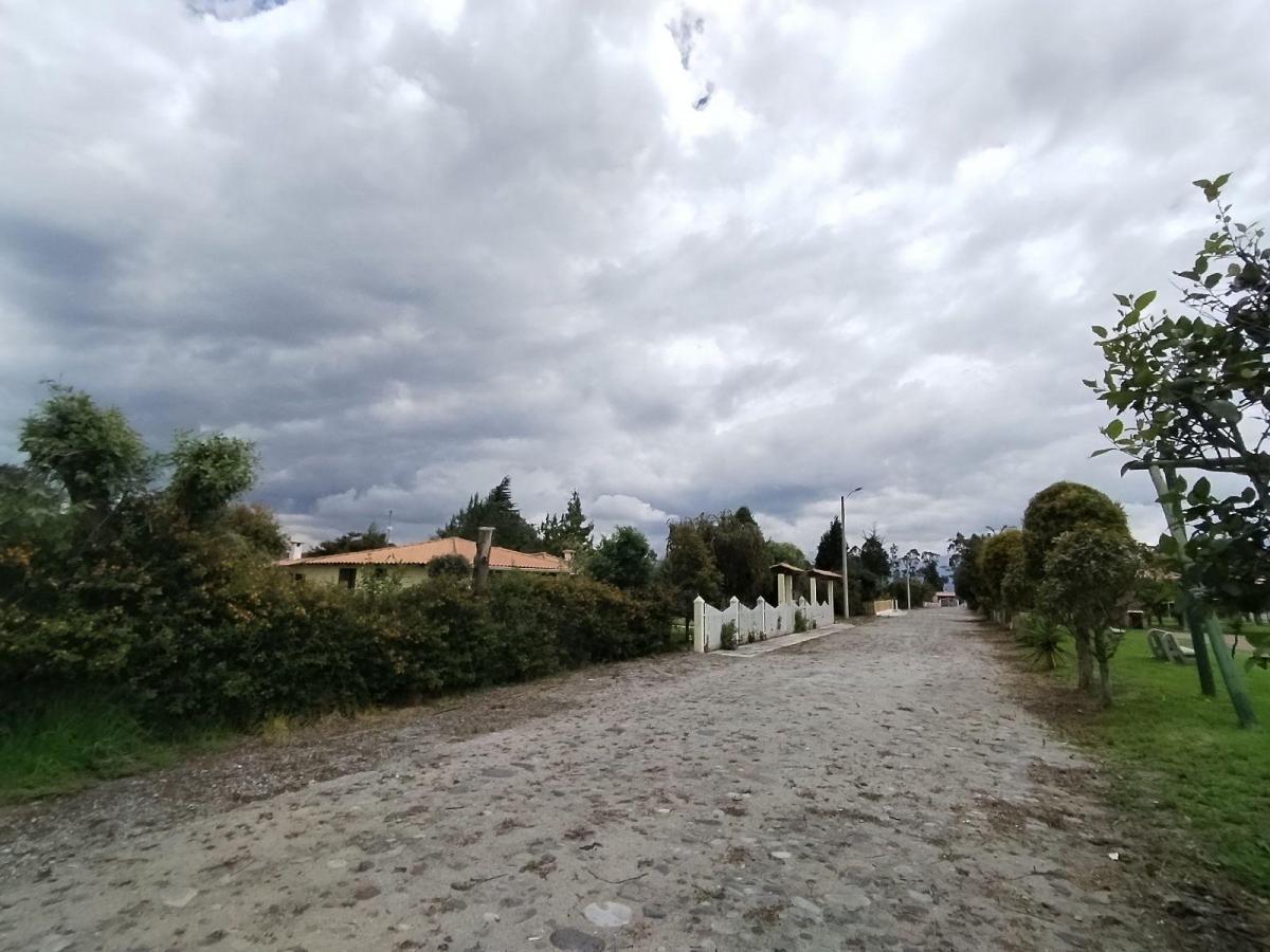 Malchingui Terreno de Venta en Urbanización Cerca a Guayllabamba — imagen 10