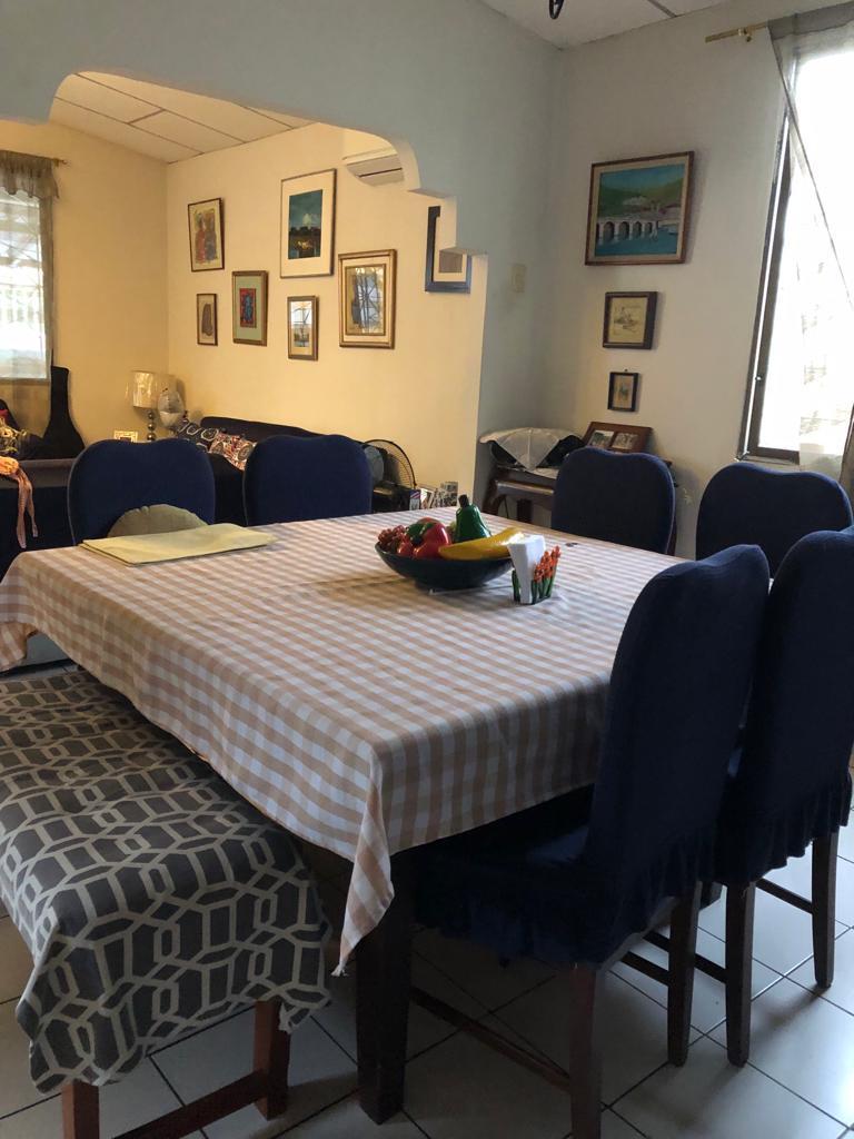 Casa con Uso Comercial en Urdesa Norte en Av Principal, Guayas — imagen 10