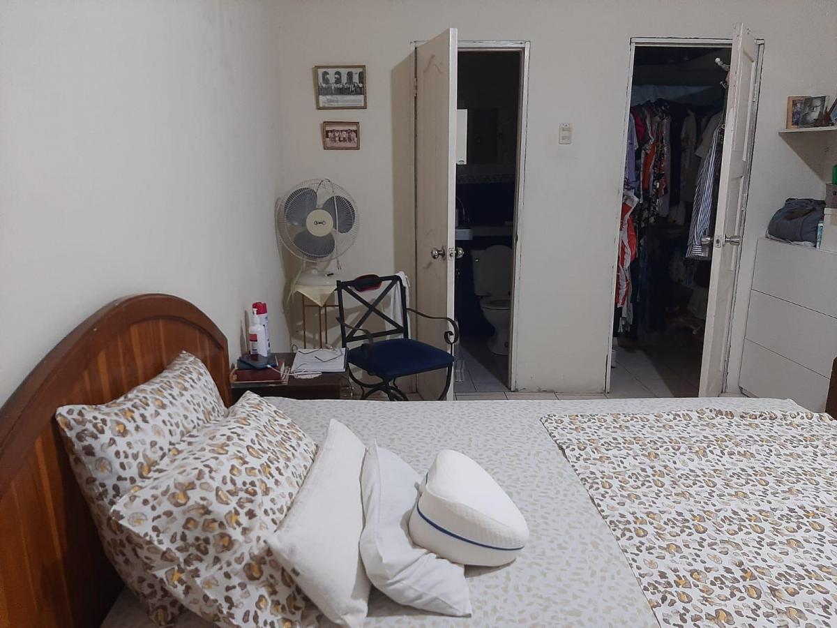 Casa con Uso Comercial en Urdesa Norte en Av Principal, Guayas — imagen 4