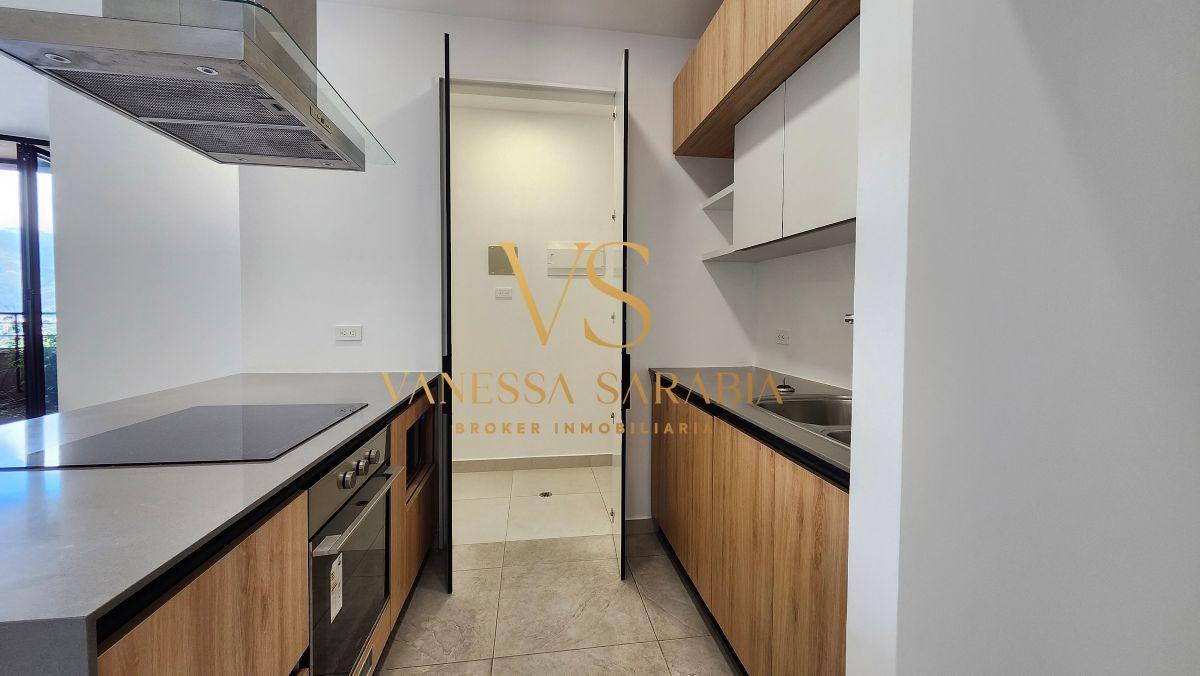 Vendo Departamento Dos Dorm., Torres Aquarela Cumbaya, Quito – Ecuador — imagen 7