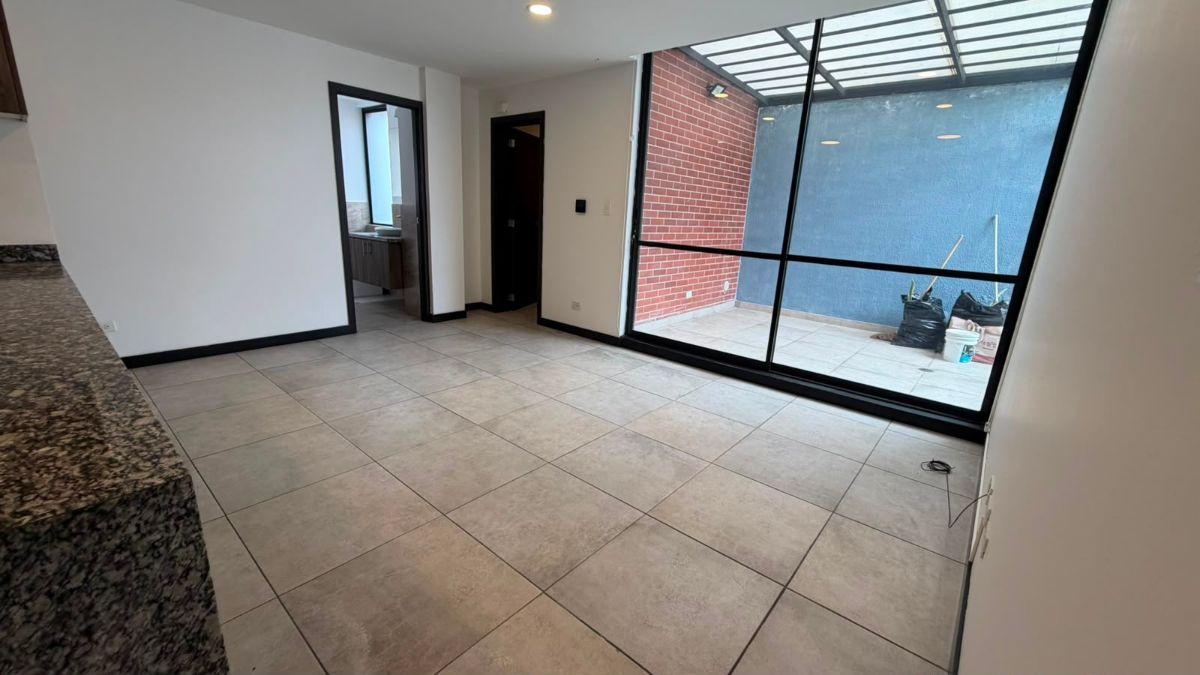 Departamento en Venta con Patio Privado en Bellavista Alto – Quito | 2 Dorm. Acabados Premium — imagen 8