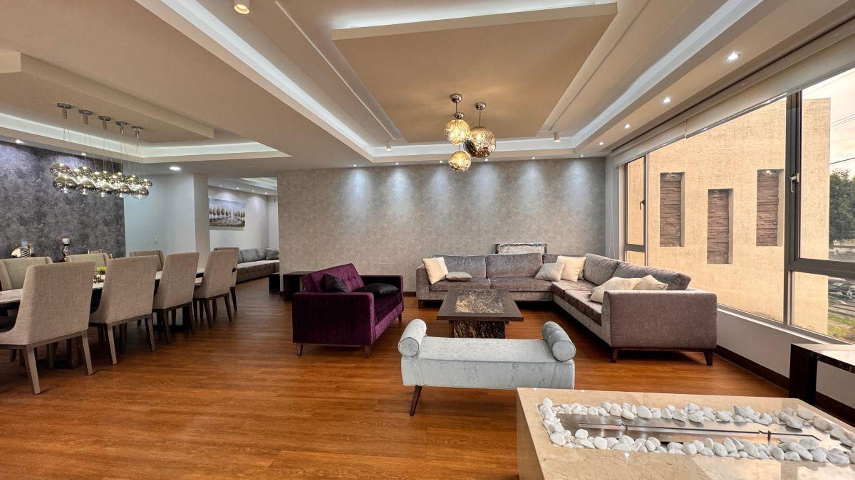 En Venta Espectacular Casa de Lujo (1 Sola Planta) con Gran Jardin, Club Los Chillos — imagen 9