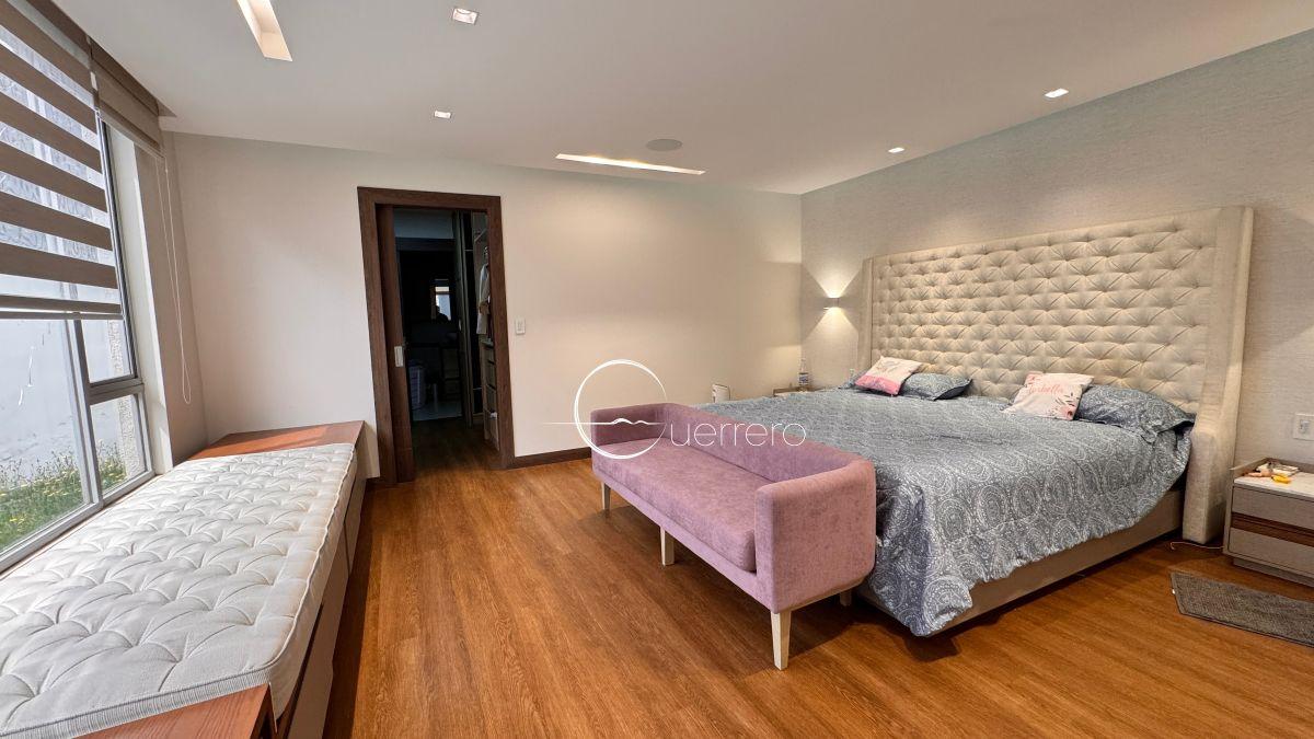En Venta Espectacular Casa de Lujo (1 Sola Planta) con Gran Jardin, Club Los Chillos — imagen 4