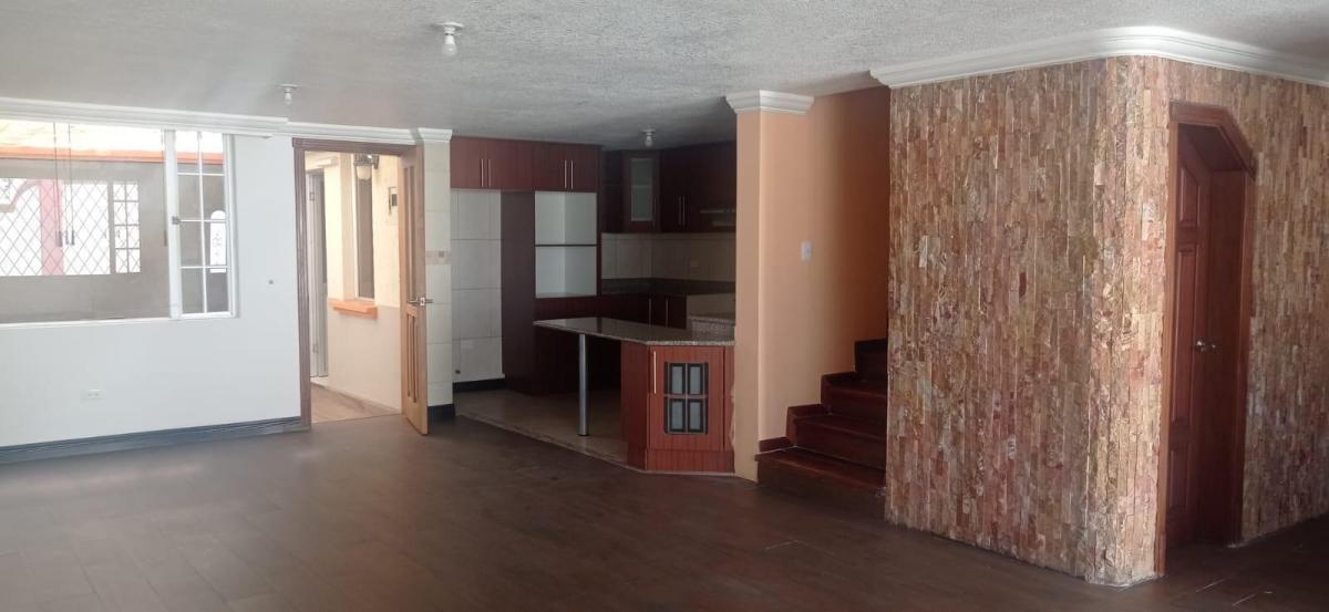 Se Vende Amplia Casa en Carcelen Industrial — imagen 7