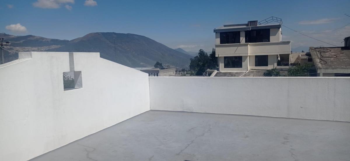Se Vende Amplia Casa en Carcelen Industrial — imagen 5