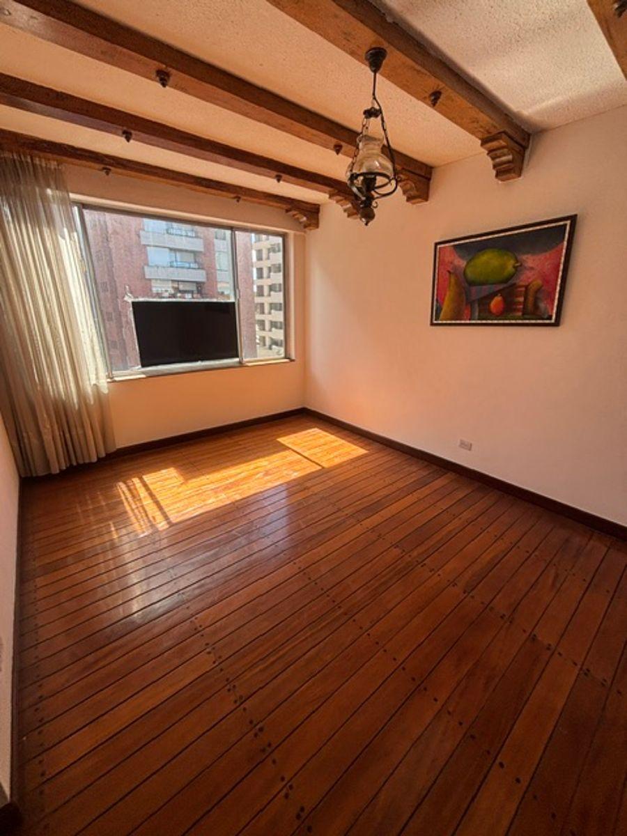 Vendo Departamento de 3 Habitaciones en Gonzalez Suarez — imagen 9