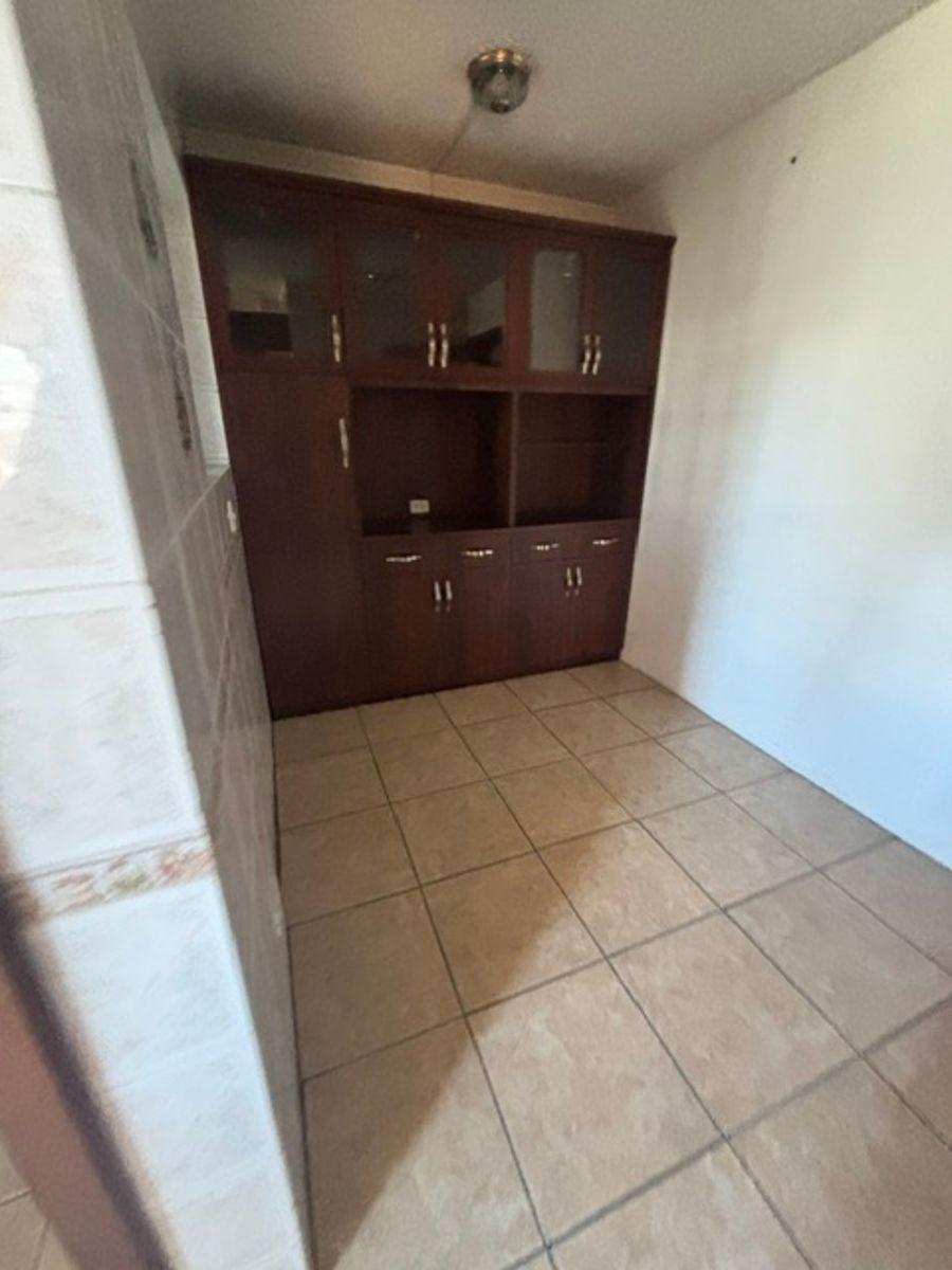 Vendo Departamento de 3 Habitaciones en Gonzalez Suarez — imagen 8