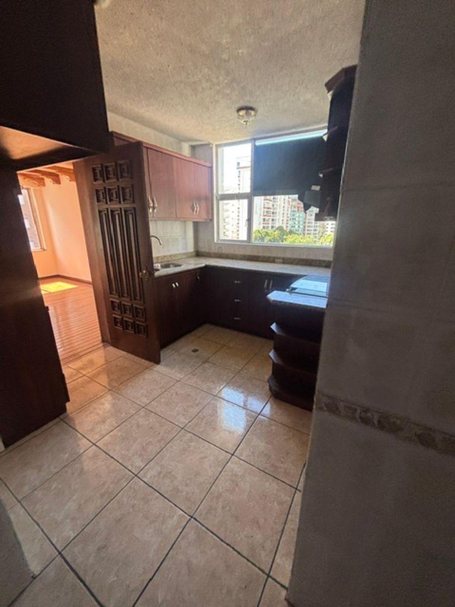 Vendo Departamento de 3 Habitaciones en Gonzalez Suarez — imagen 7