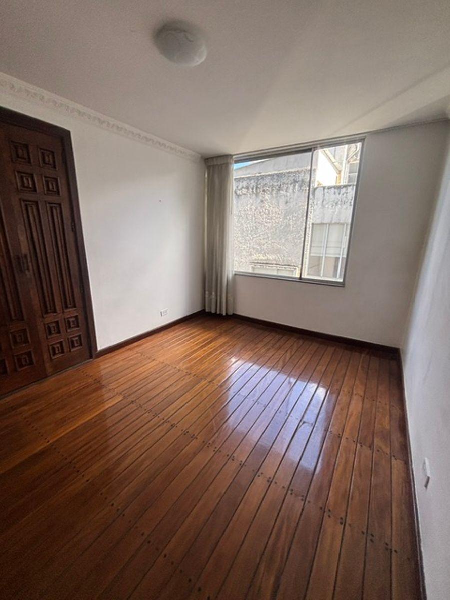 Vendo Departamento de 3 Habitaciones en Gonzalez Suarez — imagen 5