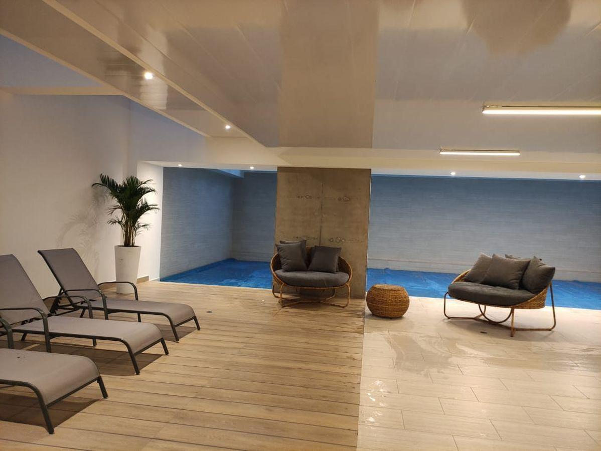 Estudio en Renta Amoblado con Parqueadero Edificio con Piscina — imagen 5