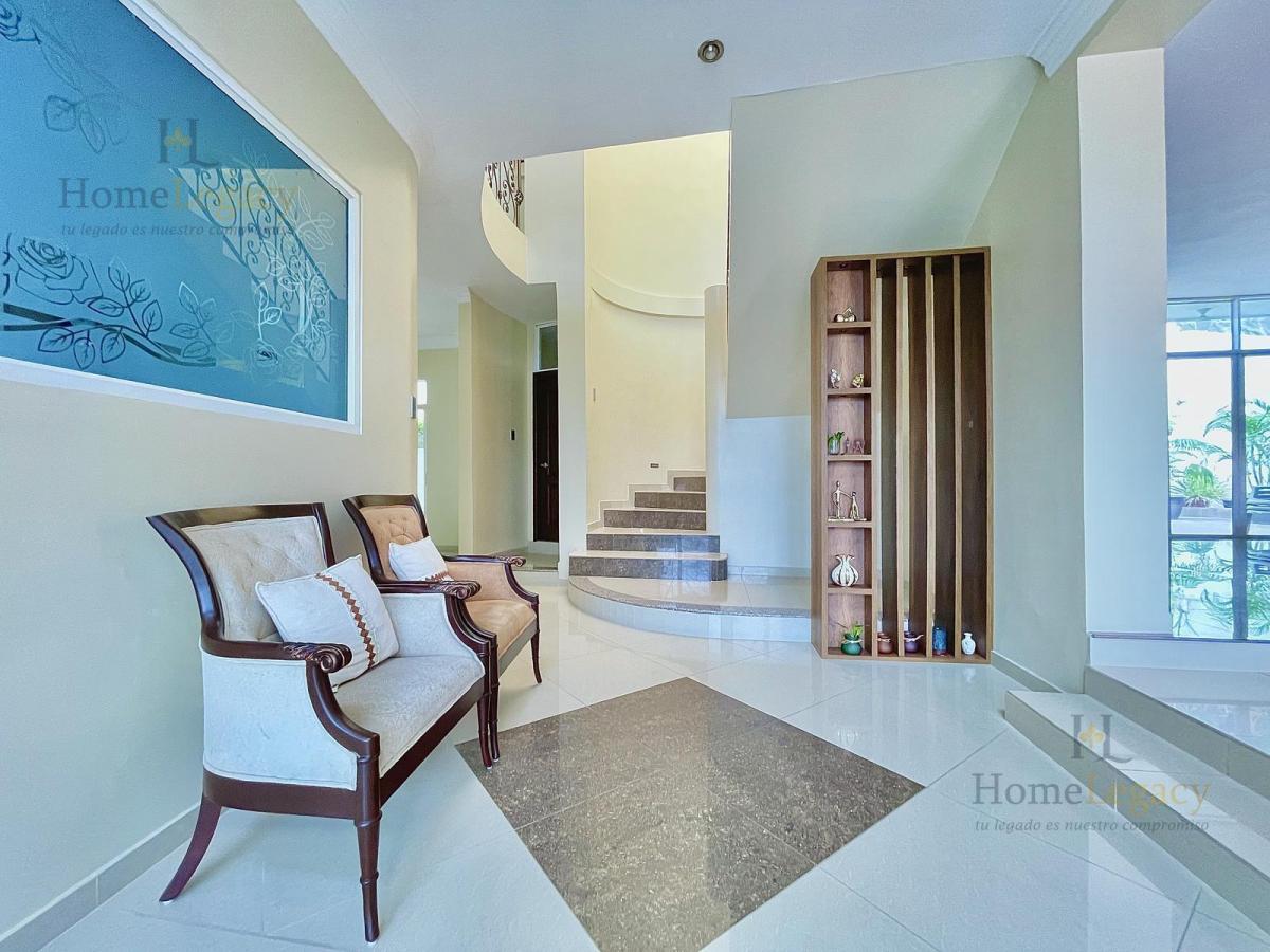 Venta de Casa Familiar en Ceibos con Patio, Bbq y 4 Dorm. Ae, Guayas — imagen 7