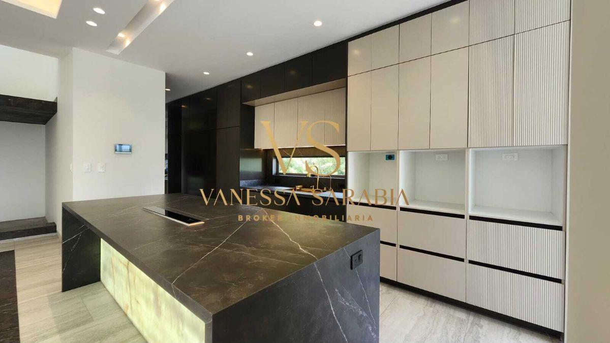 Vendo Exclusivo Departamento Penthouse en Cumbaya, Quito - Ecuadoreste Departamento Se Destaca por S — imagen 7