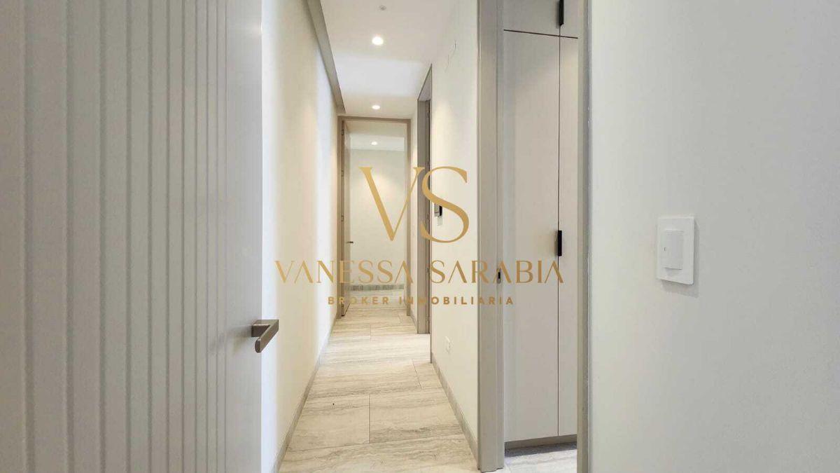 Vendo Exclusivo Departamento Penthouse en Cumbaya, Quito - Ecuadoreste Departamento Se Destaca por S — imagen 4