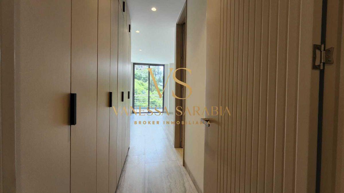 Vendo Exclusivo Departamento Penthouse en Cumbaya, Quito - Ecuadoreste Departamento Se Destaca por S — imagen 3