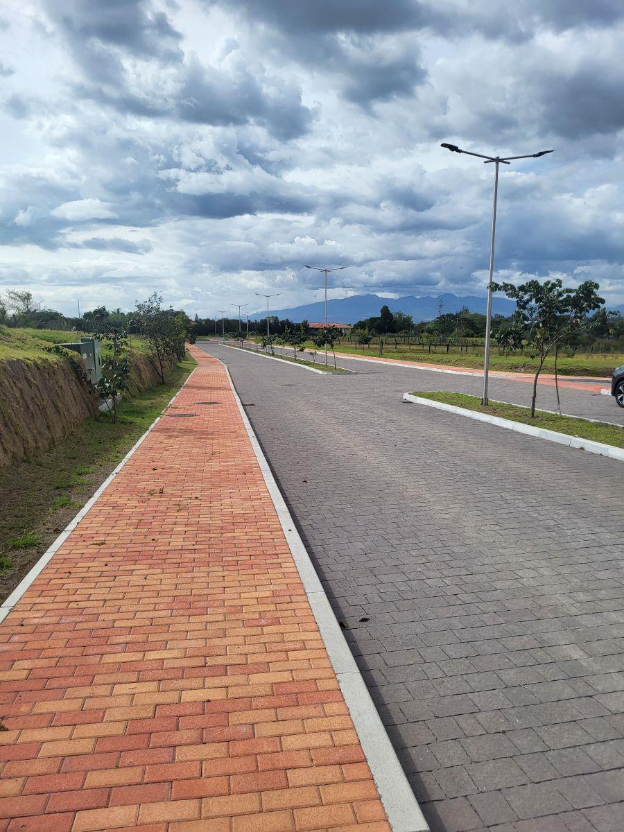 Oportunidad Terreno de Venta en Puembo, Dentro de Urbanización Privada — imagen 3