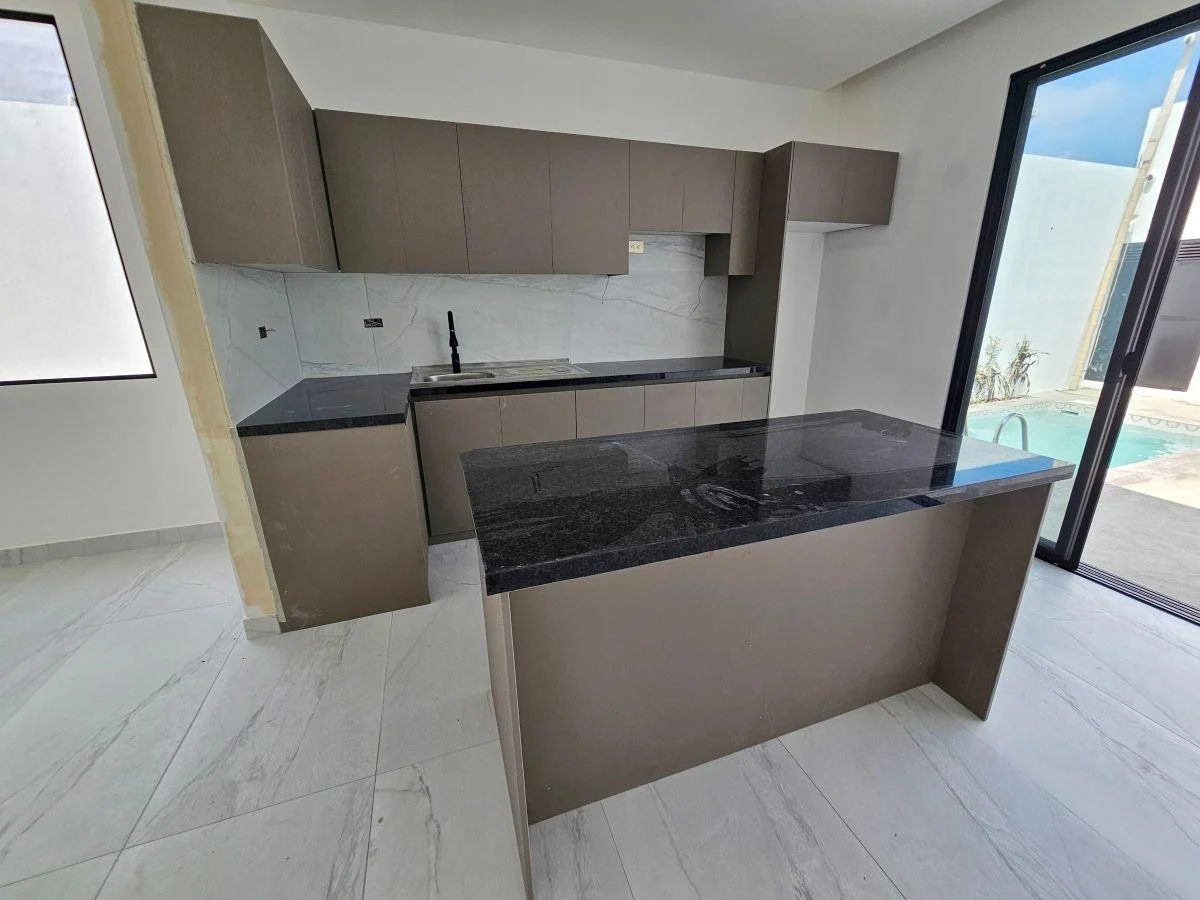 Vendo Linda Casa por Estrenar de Una Planta con Piscina Sector La Italiana en Salinas — imagen 9