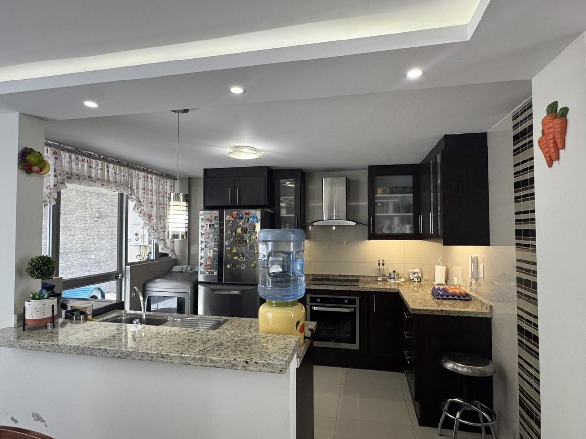 Venta Casa de 3 Dorm. Al Norte de Quito en San Fernando - Quito — imagen 8