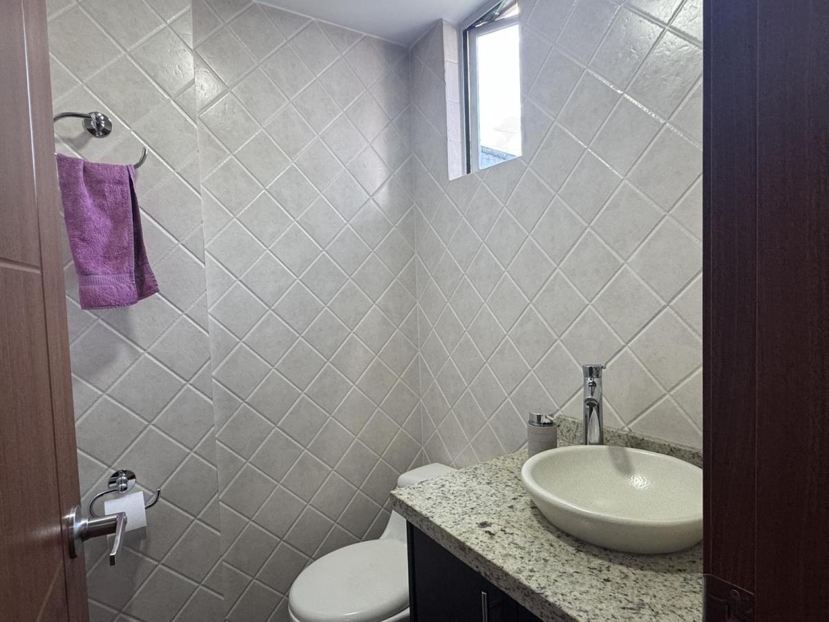 Venta Casa de 3 Dorm. Al Norte de Quito en San Fernando - Quito — imagen 5