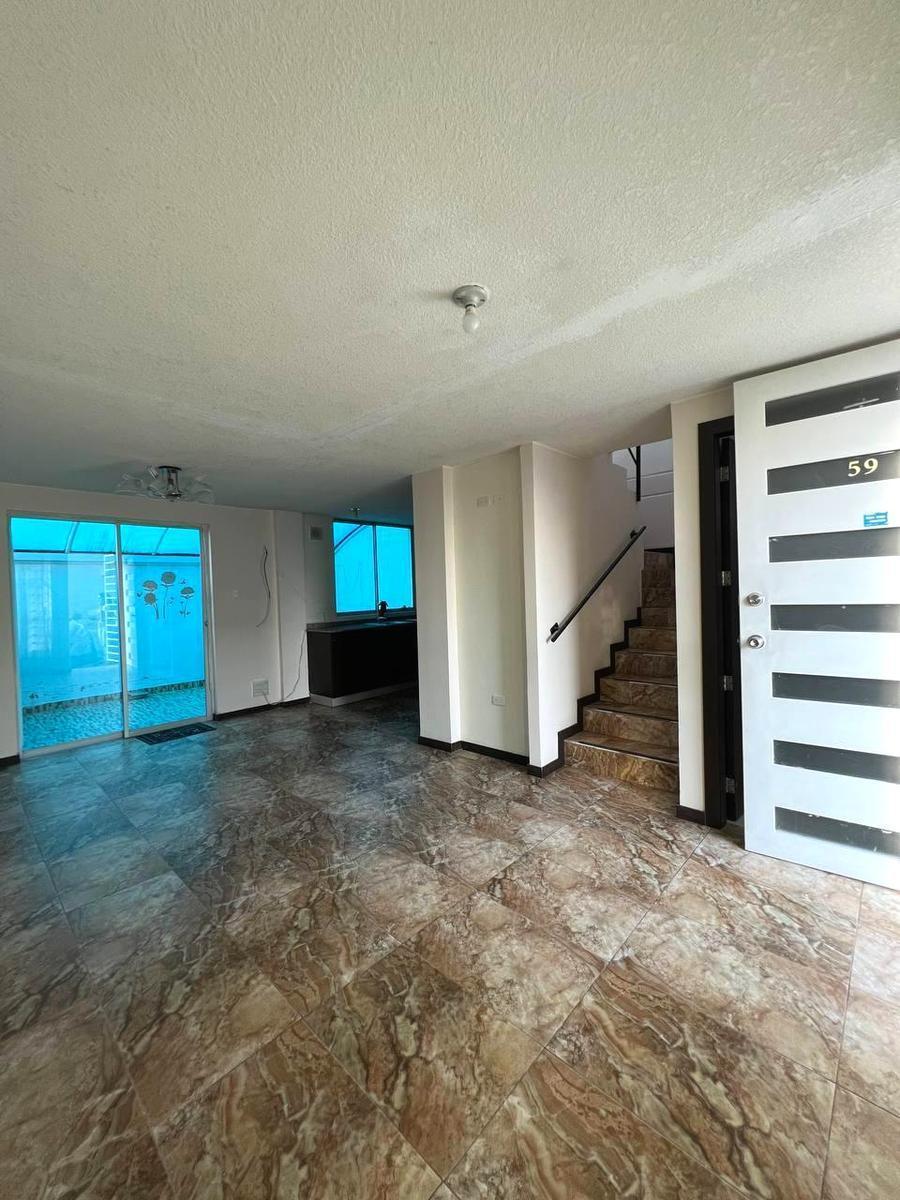 Dp - en Venta Casa Sector Calderón 2 Pisos 72 m² con Patio y Pergola — imagen 9