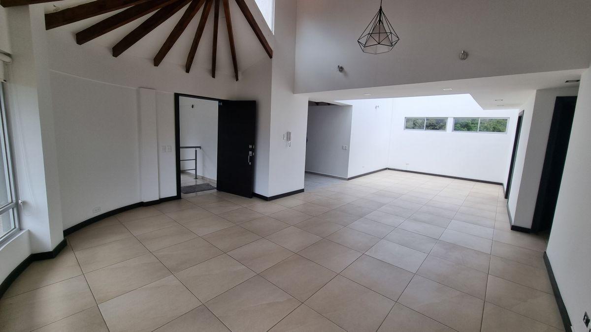 Oportunidad Departamento en Venta Tumbaco 168 m² — imagen 4