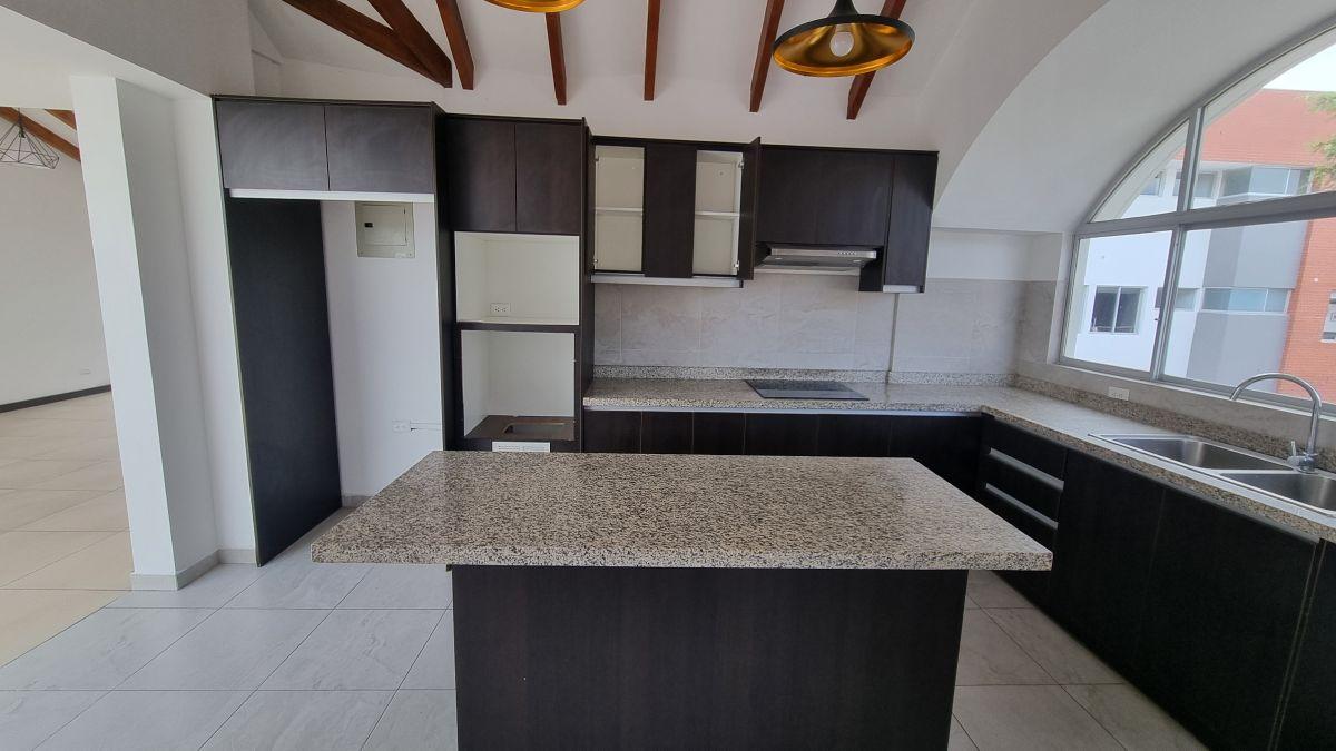 Oportunidad Departamento en Venta Tumbaco 168 m² — imagen 3