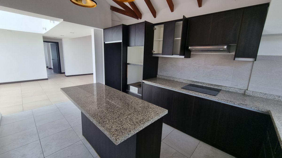 Oportunidad Departamento en Venta Tumbaco 168 m² — imagen 2