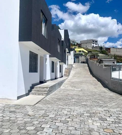Vs Sector El Bosque, Venta en Conjunto Casa 3 D 140 m² con Patio Propio 20 m² — imagen 1