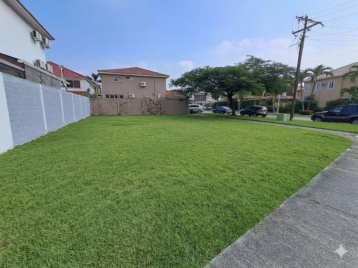 Venta de Terreno Esquinero Urb. Estancia del Rio, Guayas — imagen 3