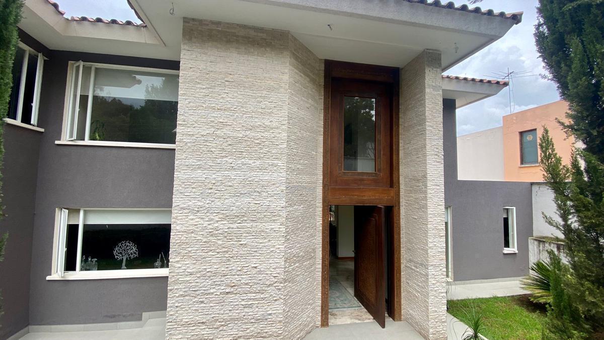 Venta Casa Moderna, Sector San Juan de Cumbayá — imagen 8
