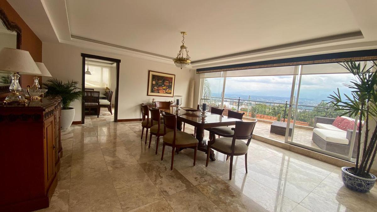 Venta Casa Moderna, Sector San Juan de Cumbayá — imagen 3