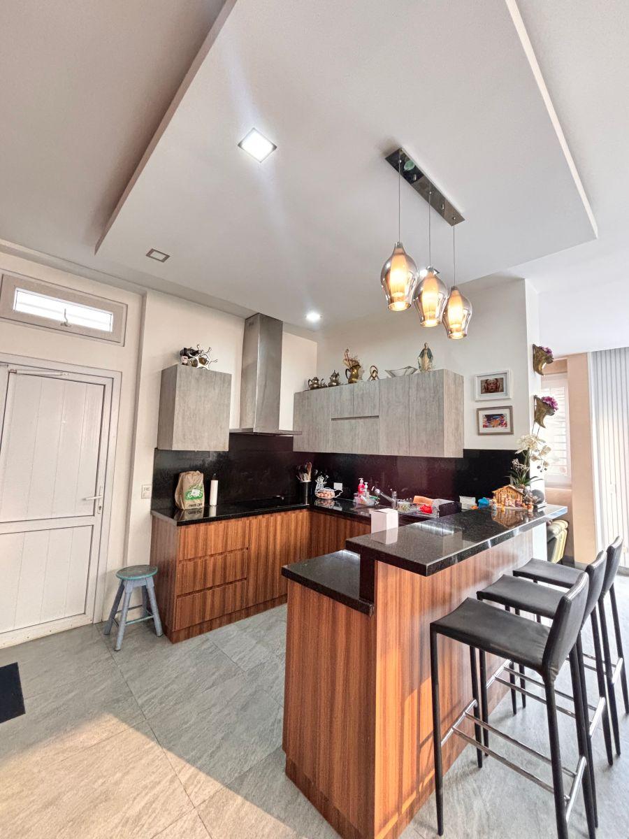 Casa Remodelada en Venta - Ciudad Celeste, Guayas — imagen 4