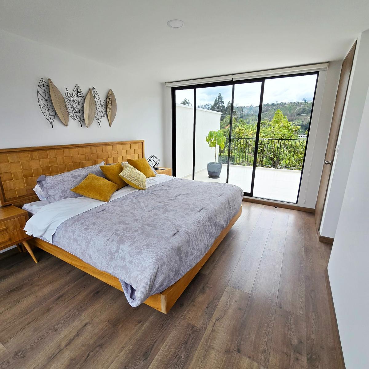 Casa en Venta de 4 Habitacion en El Sector Norte de Ambato, Tungurahua — imagen 3