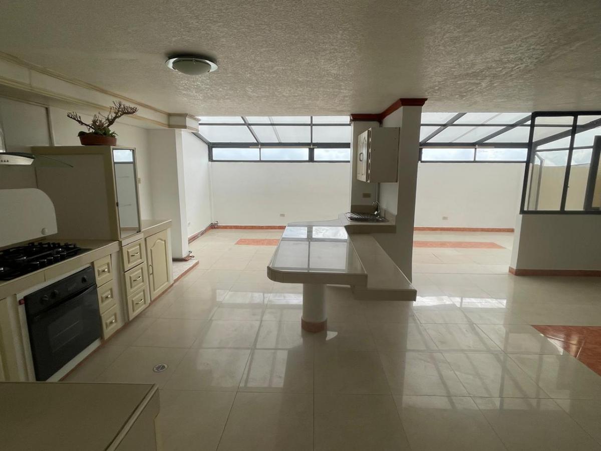Venta Departamento, 2 Dorm., Iñaquito Alto — imagen 8