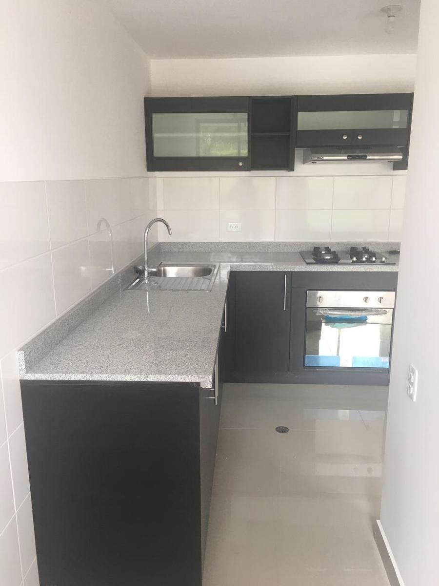 Vendo Departamento de Tres Dorm. con Balcon en Carcelen — imagen 6