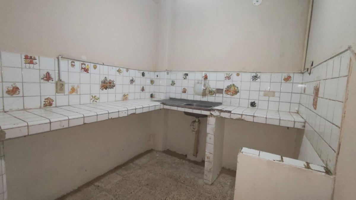 Casa en Venta, Sauces 5, Norte de Guayaquil, Irir, Guayas — imagen 2