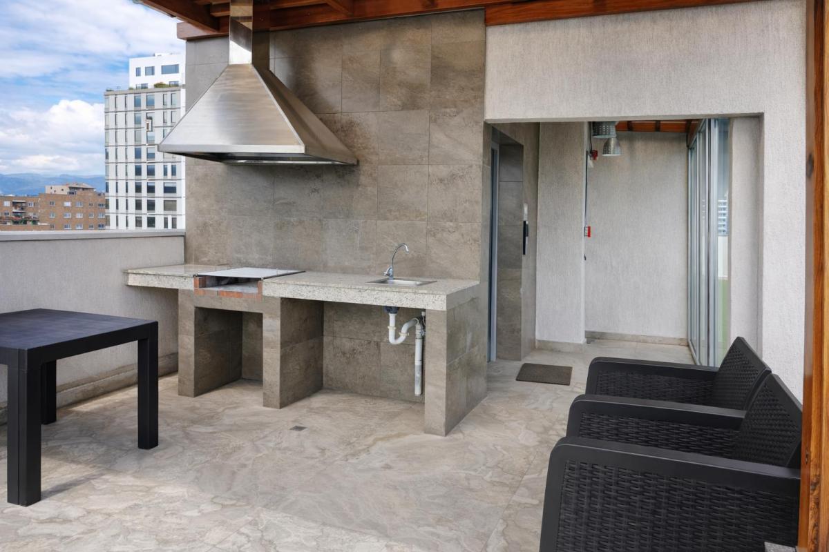 Penthouse en Venta Secttor La Carolina Quito Frente Al Parque — imagen 2