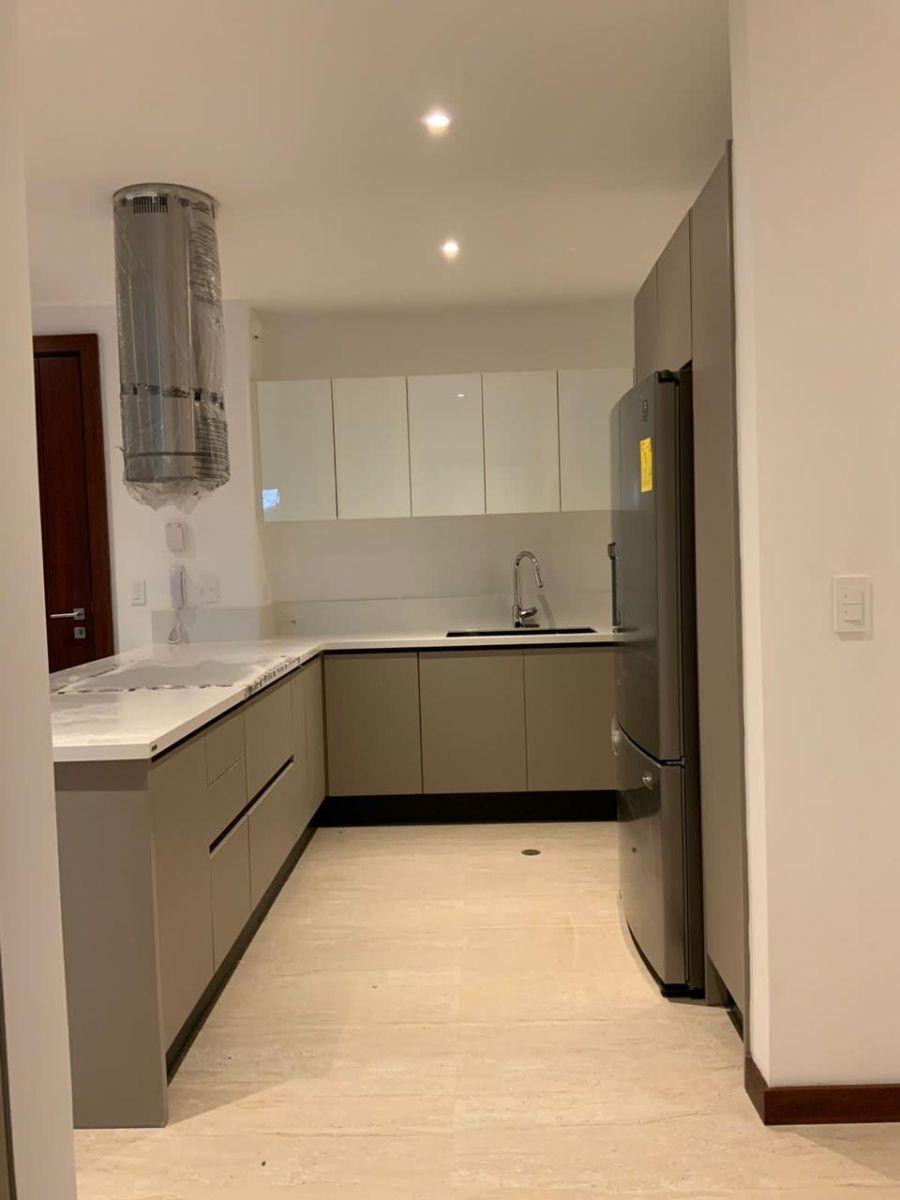 Departamento de Lujo en Venta - Tumbaco — imagen 9