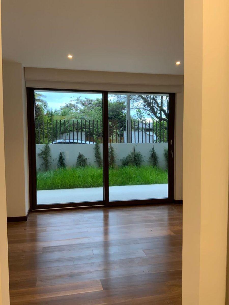 Departamento de Lujo en Venta - Tumbaco — imagen 7