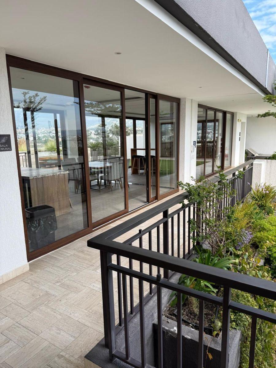 Departamento de Lujo en Venta - Tumbaco — imagen 3