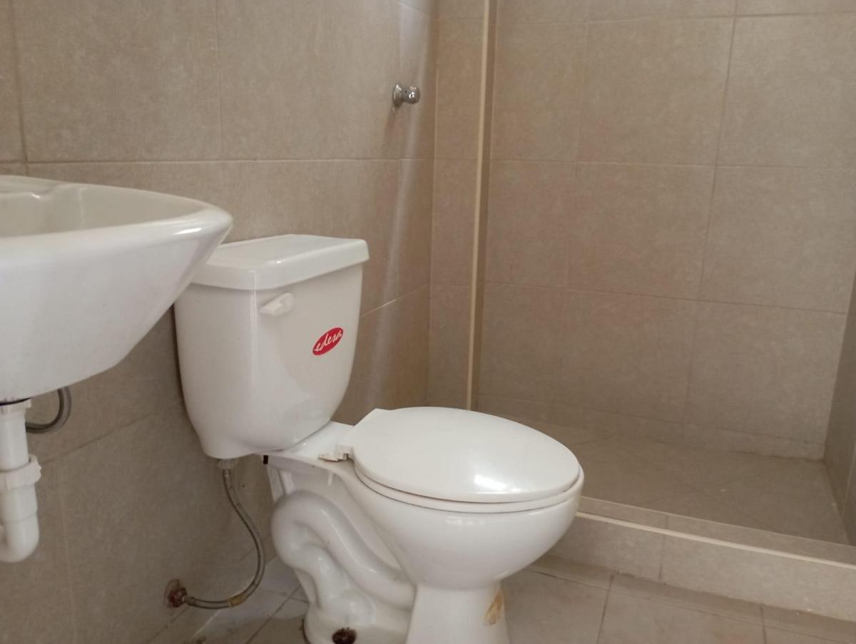 Venta de Casa Urbanización Villa Bonita, 3 Dorm., Sector Mi Lote, Guayas — imagen 2