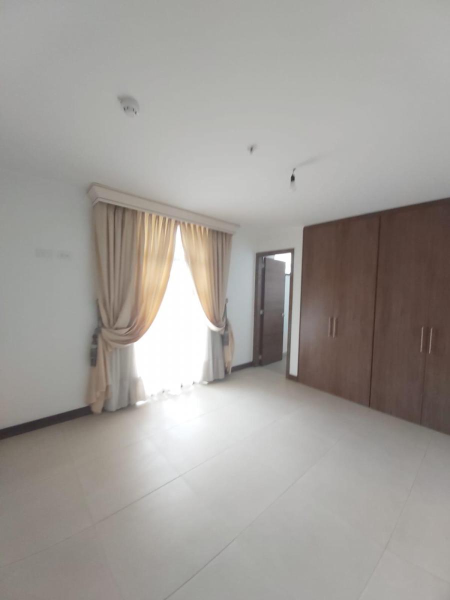 En Venta, Departamento 3 Dorm., Sector Eloy Alfaro y Catalina Aldaz — imagen 4