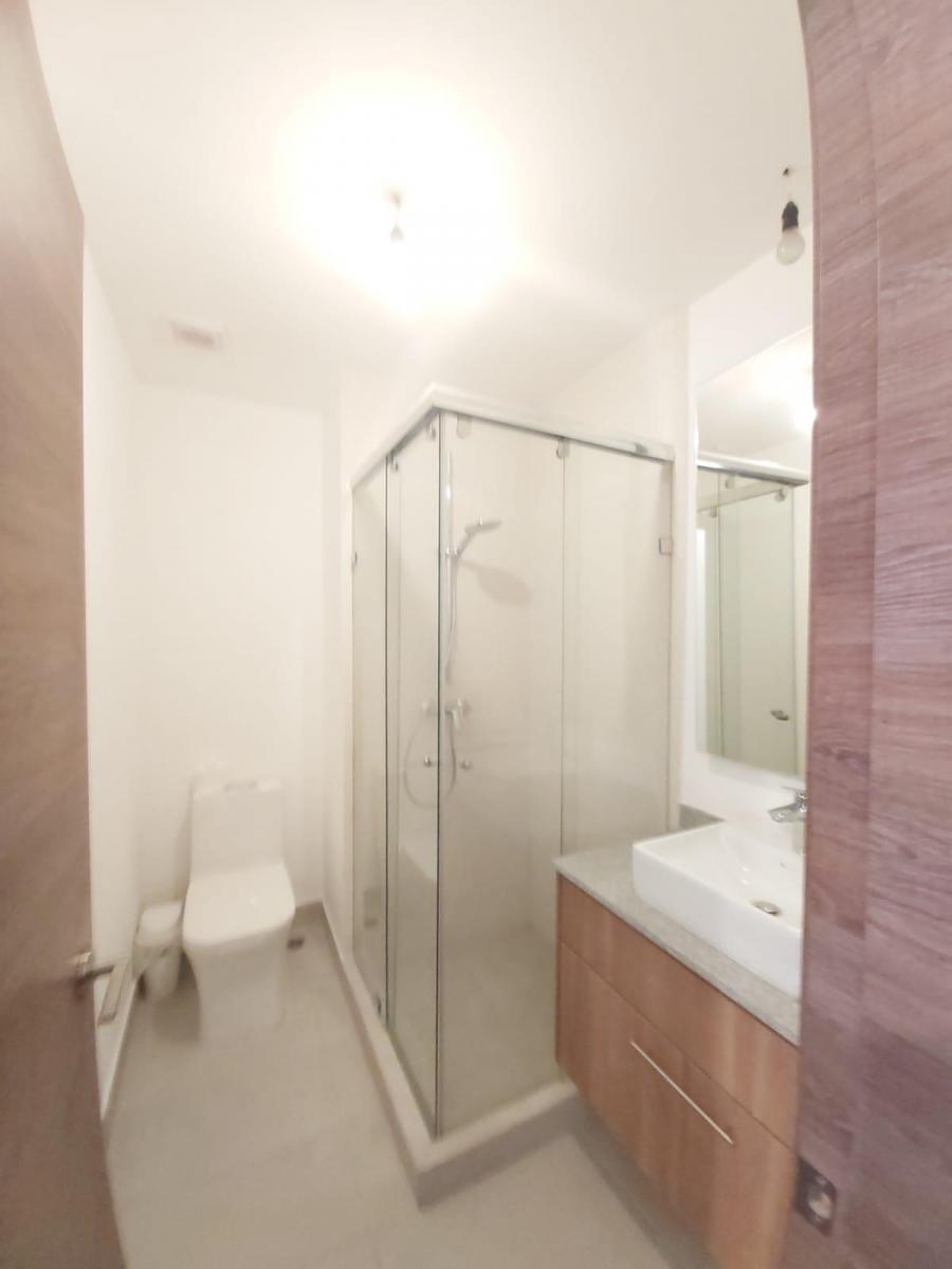 En Venta, Departamento 3 Dorm., Sector Eloy Alfaro y Catalina Aldaz — imagen 3