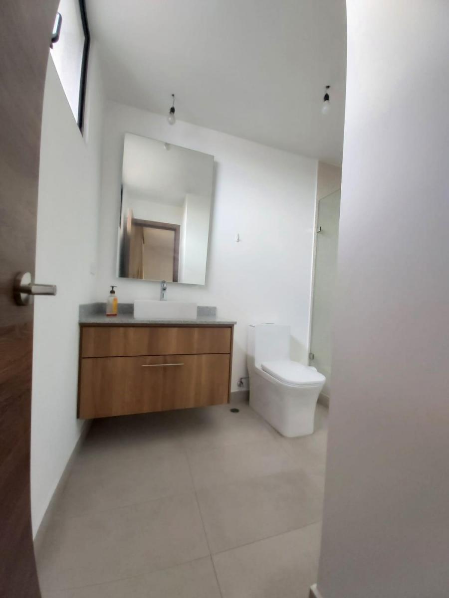 En Venta, Departamento 3 Dorm., Sector Eloy Alfaro y Catalina Aldaz — imagen 2