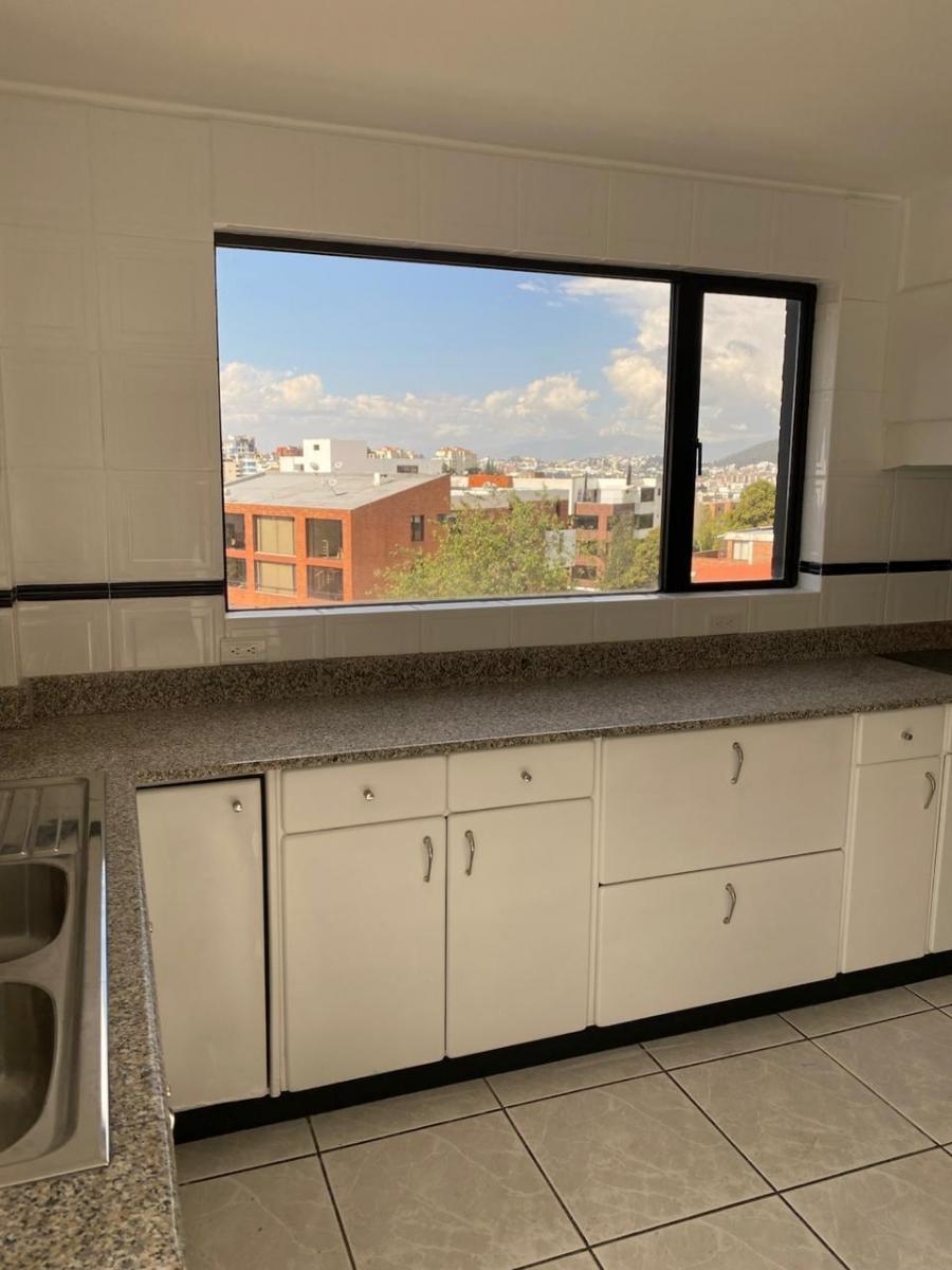 Venta o Renta Departamento Antiguo Quito Tennis — imagen 2
