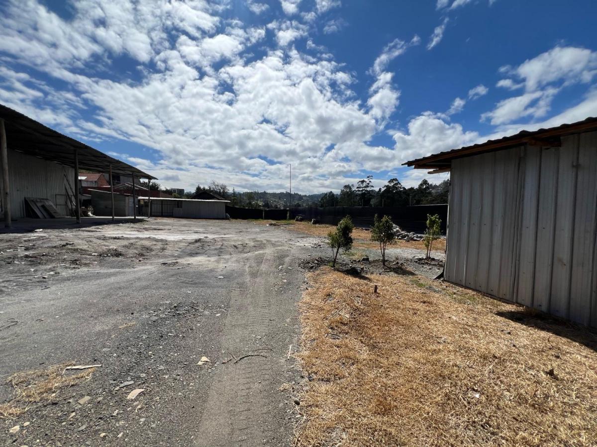 Amplio Terreno Comercial en Renta Sector El Valle - Cuenca, Azuay — imagen 6