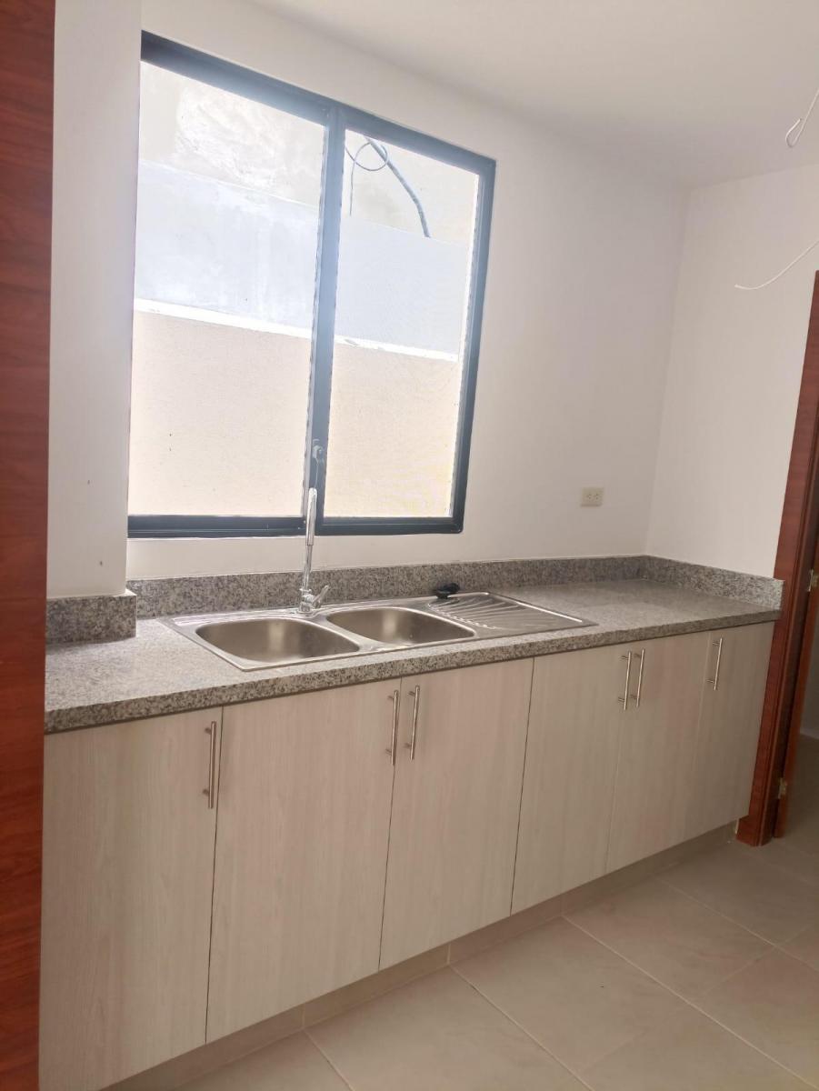 Casa de Estreno Urbanizacion Porto Alegre, Guayas — imagen 5